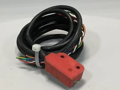 USED IDEM SAFETY SWITCHES 114105