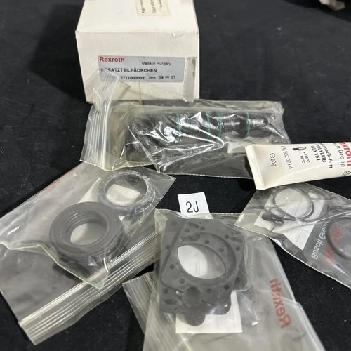 NEW Rexroth 5711000002