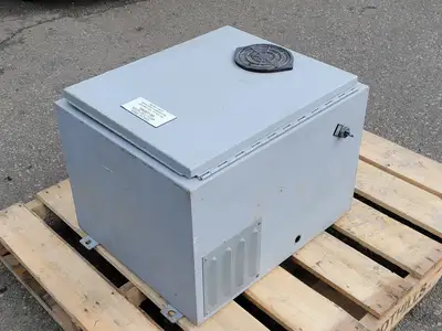CFW09 Vectrue Inverter 380/480 VAC 3-54 A w/ Hoffman Enclosure Type 1213