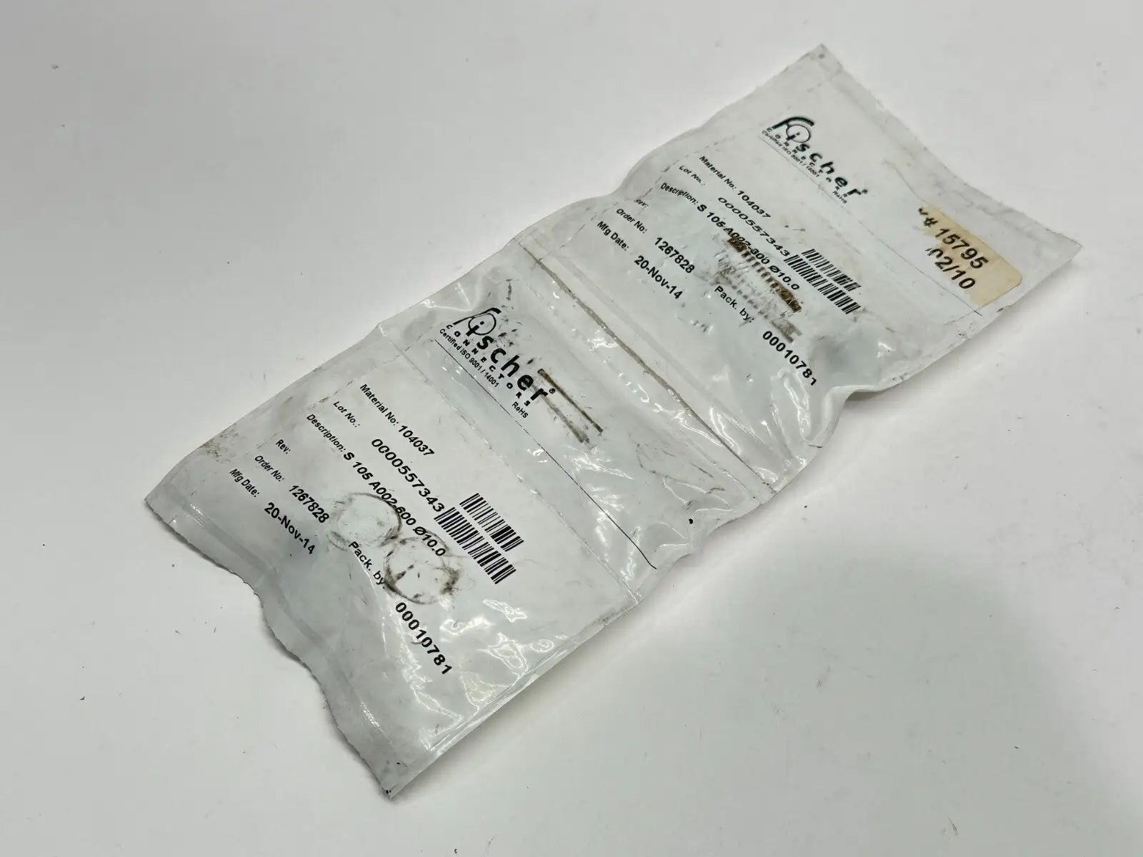 105 A002-600 10.0 | Fischer Connectors  Series 105 Locking Coax Plug 104037 - New