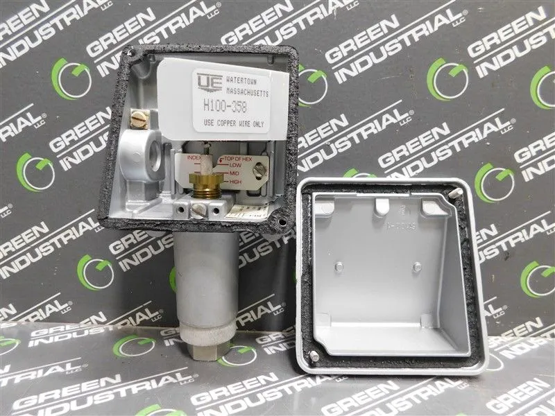 United Electric H100-358 Pressure Switch 15A 480VAC Used