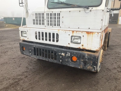USED 2008 OTTAWA 4X2 YARD SPOTTER