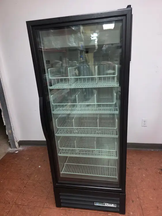 Used True _UNKNOWN_ Display Freezers Illinois US | Falcon Restaurant Supply #1395330
