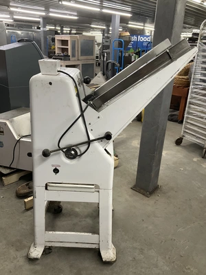 Used _UNKNOWN_ _UNKNOWN_ Bread Slicers Michigan US | Miedema Asset Management Group #1311632