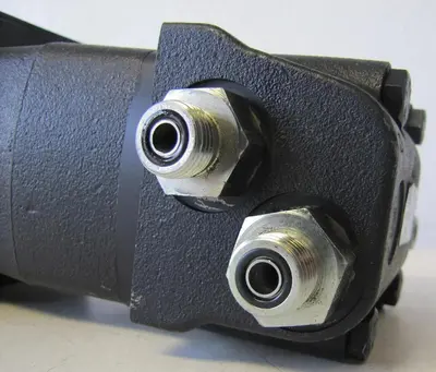 Eaton Char-Lynn 167-0054-001 Compact Series Hydraulic Motor Bendi 126418