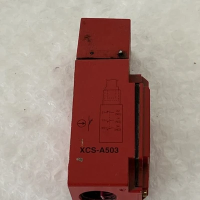 USED Telemecanique XCSA503