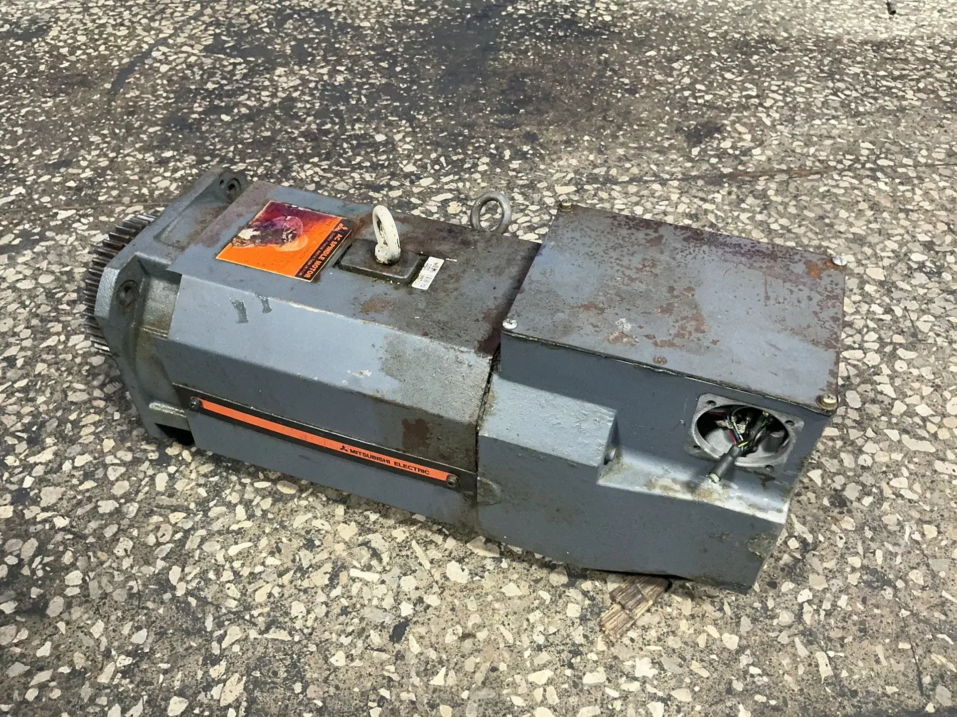 Used MITSUBISHI ELECTRIC CO. SJ11AW4ZM Motors (misc) Ohio US | HGR 24 #1309267