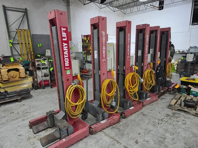 Used ROTARY _UNKNOWN_ Platform Lifters Ohio US | Yoder Brothers machinery #375540