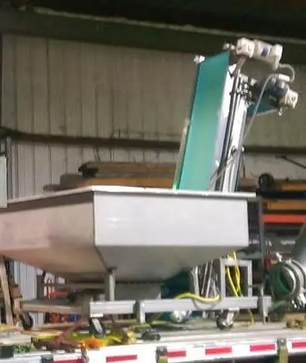 DOUGH PUMP AND INCLINE CONVEYOR