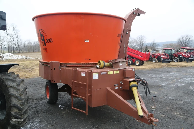 Used ROTO GRIND 1090 Bale Choppers - Feeders Pennsylvania US | Zimmerman Farm Service #1410094