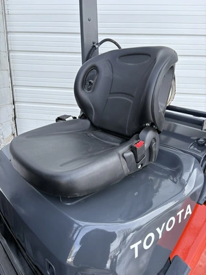 USED 2016 TOYOTA 8FGU25