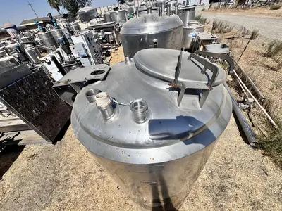 Used CHERRY-BURRELL EPDA Stainless Steel Tanks California US | Machinery & Equipment #1506486
