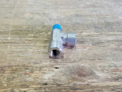 1/4", x 3/8", Tee, 1/4" MPT - 3/8" FPT