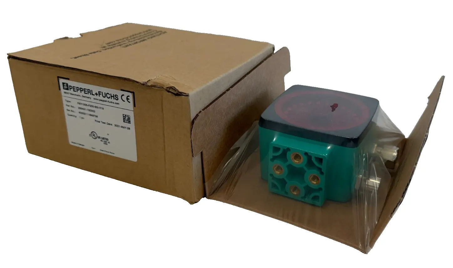 NEW PEPPERL+FUCHS PXV100S-F200-SSI-V19 OPTICAL READING HEAD PXV100SF200SSIV19