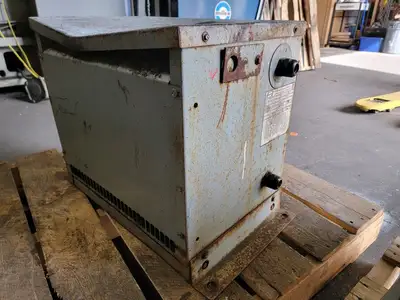 15 kVA Transformer 480 pri. volts, 208Y/120 sec. volts