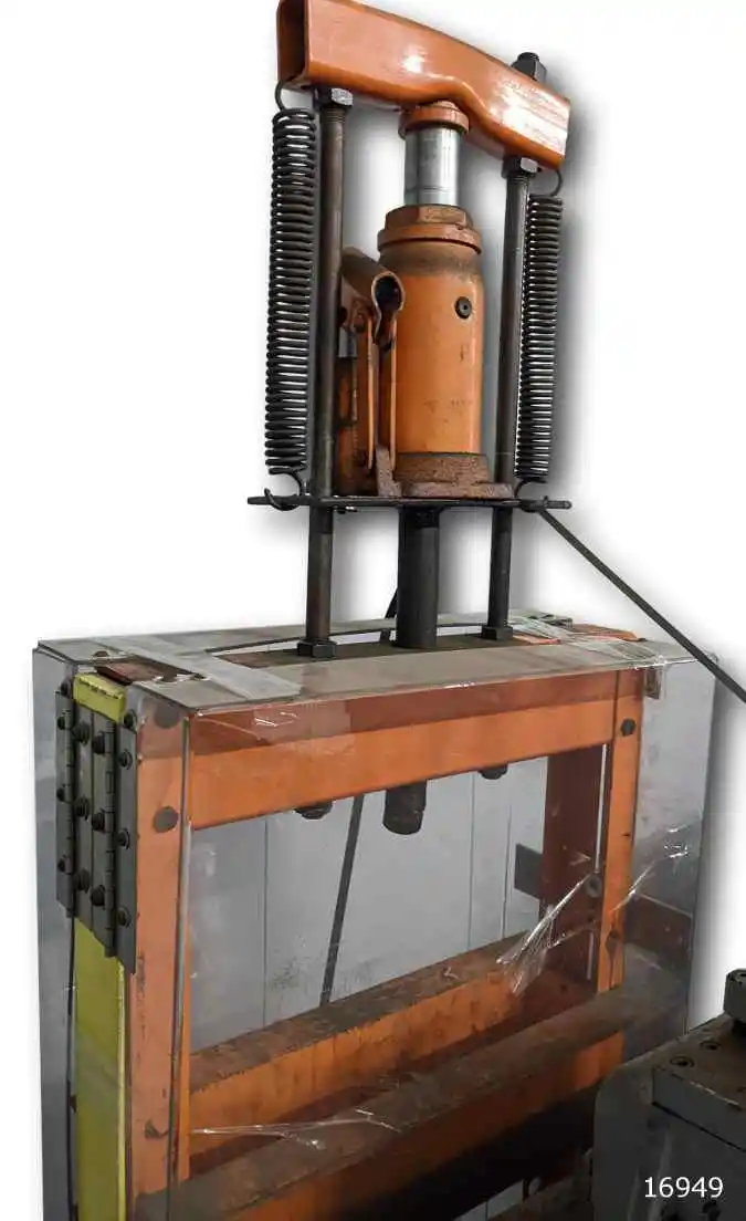USED HYDRAPRESS 12 TON