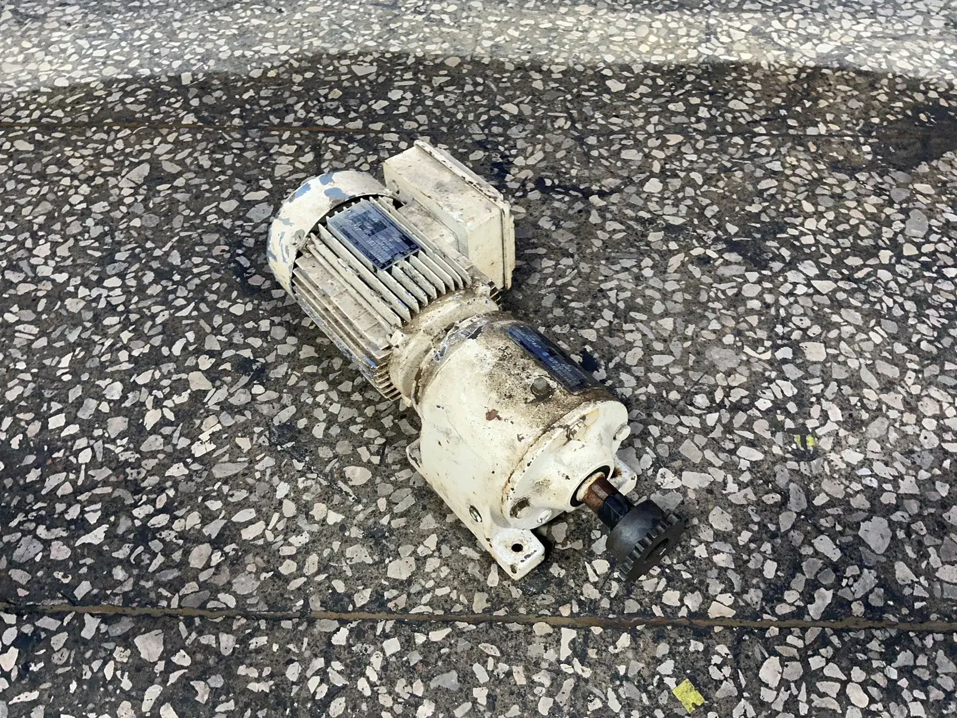 Used SEWEURODRIVE R4DT80N4 Motors (misc) Ohio US | HGR 24 #1405035