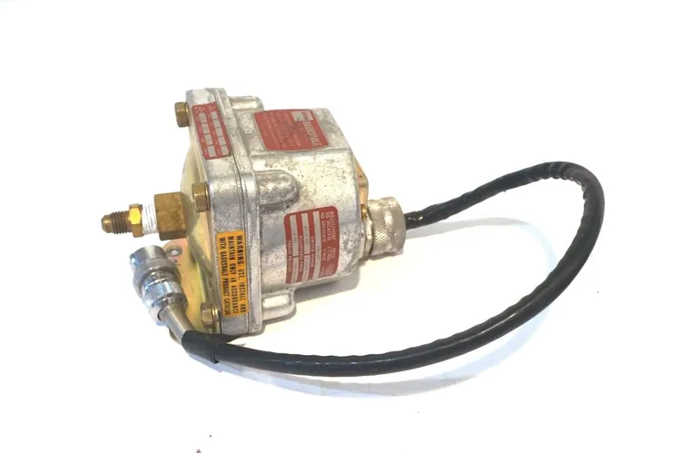Used BARKSDALE _UNKNOWN_ Pressure Switches | SB Industrial Supply #814872