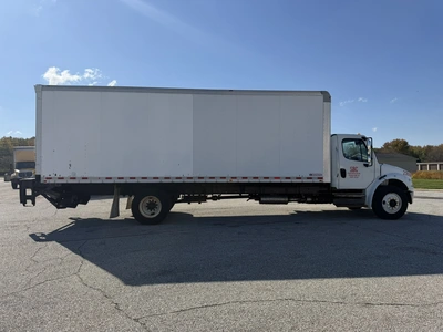 Used 2016 FREIGHTLINER BUSINESS CLASS M2 26' BOX TRUCK Box trucks Ohio US | Miedema Asset Management Group #1709386