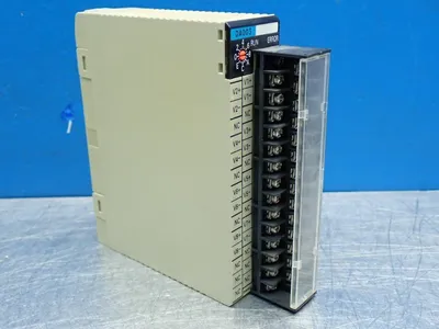 USED OMRON C200HDA003