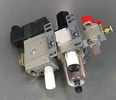 SMC AW20-01 + AV2000-02-5DZ + VHS20-01 Loc6C11