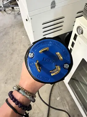 Refrigerated Isolate Centrifuge -20 C Degrees FR8-B12 (Old Model CRV-80B)