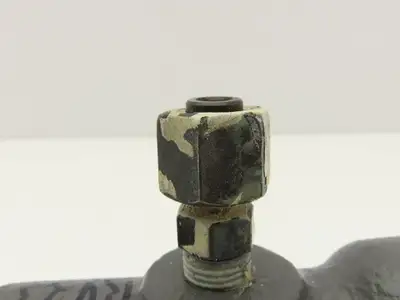 Used TOKIMEC VICKERS _UNKNOWN_ Valves/Fittings Indiana US | Arrow Industrial #1249820