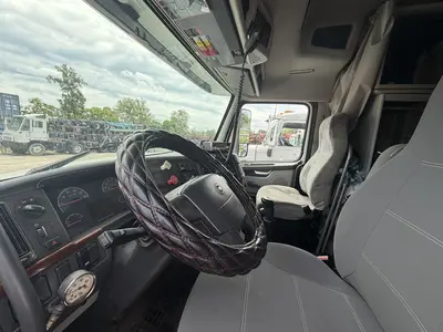 Used 2011 VOLVO VNL Conventional trucks Ohio US | Proxy Equipment #1426039