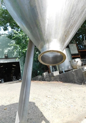 USED FLOAT TANK FLOAT TANK