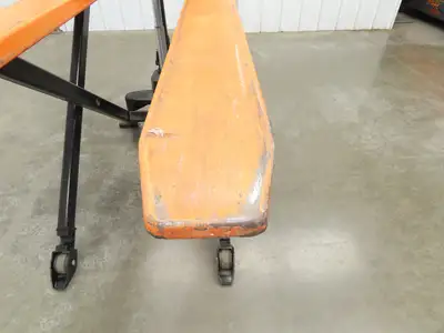 Interthor MSL2745 Manual Pallet Lifter 2200lb Jack 45" Long 32" Lift Height