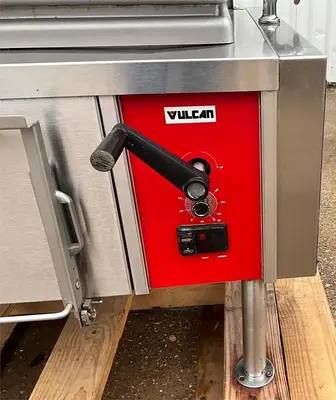 Vulcan 40 gallon electric tilt skillet