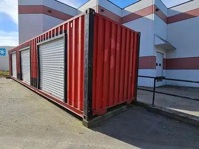 40ft Shipping Container w/ 3 Roll-up Door CX04-40KL
