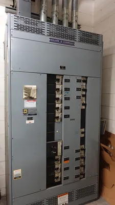 SQUARE D QED POWER STYLE / MODEL 5 Electrical Switchgear / Power Distribution Switchboard | Machinery Solutions Group, Inc. (14)
