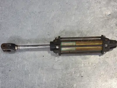 Pneumatic Air Cylinder 2" Bore x 6" Stroke
