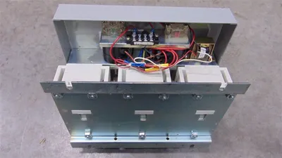 Joslyn Clark MVC77U032A50-76-X0405 USAVAC Vacuum Contactor 200 Amps 5kV Used