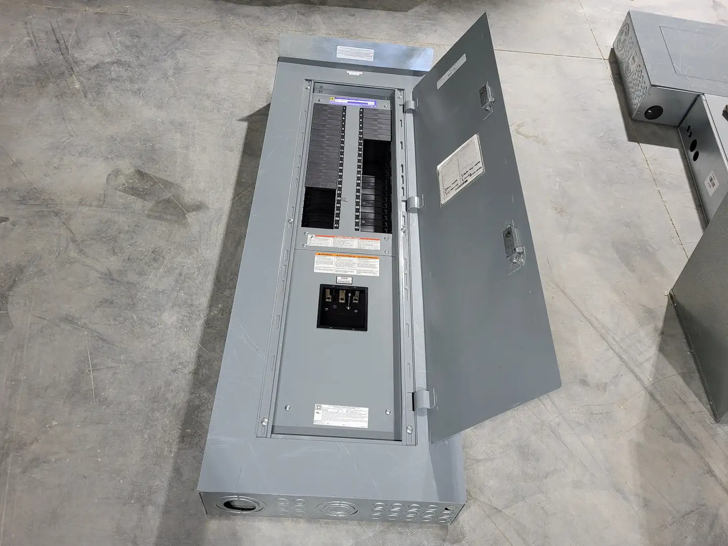 USED SQUARE D NF442L2