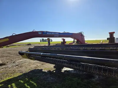 USED 2016 NEW HOLLAND H7150