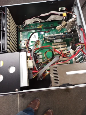 USED Advantech ACP-4000BP-00XE