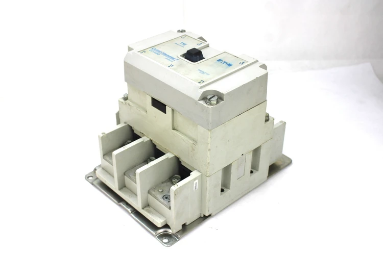 Used CUTLER HAMMER CE15SN3 Relays & Switches Kentucky US | Industrial Parts R Us Inc. #756107