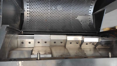 USED 2013 SHINI -