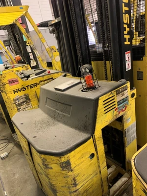 USED HYSTER R30XM2