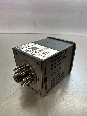 Omron E5CC-RW2AUM-000 Digital Controller Ver 2.2 (4.5.5)