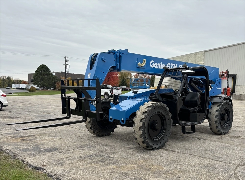Used 2014 GENIE GTH-844 Telehandlers For Sale | JYC EQUIPMENT
