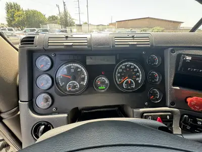 Used 2018 FREIGHTLINER CASCADIA CA125DC Dump trucks Texas US | MCO Truck & Equipment #1513779