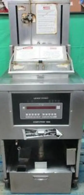 Used HENNY PENNY COMPUTRON 8000 Cookers / Coolers / Fryers British Columbia CA | Surrey Food Equipment #1134077