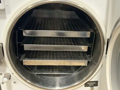 Used VWR AS12 Autoclaves Ohio US | HGR 24 #1485357