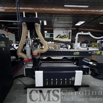 USED CASTALY 4'X8' CNC ROUTER WITH OFFLOADING