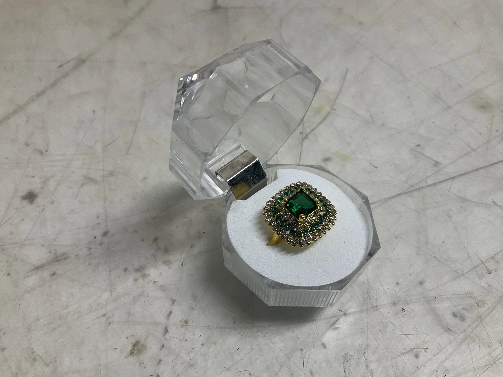 Used _UNKNOWN_ _UNKNOWN_ Jewelry & Gemstones Michigan US | Miedema Asset Management Group #1329888