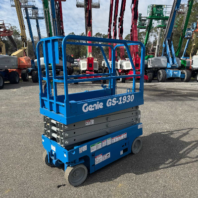USED 2015 Genie GS-1930