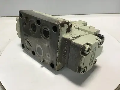 USED YUKEN DSHG-06-3C12-ET-D24-5179